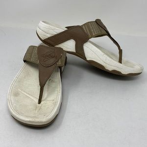 Skechers Tone Ups flip flops size 5